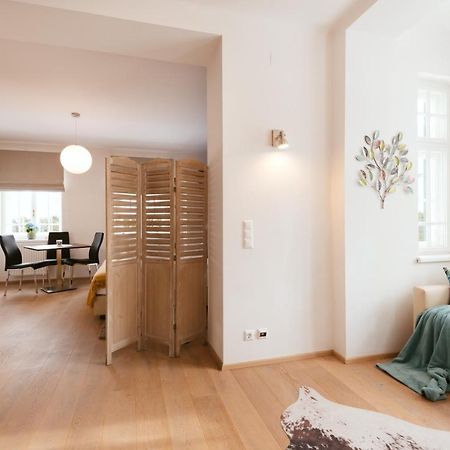 Villa Gelbmann - Ferienwohnungen Velden Фельден-ам-Вёртер-Зе Экстерьер фото